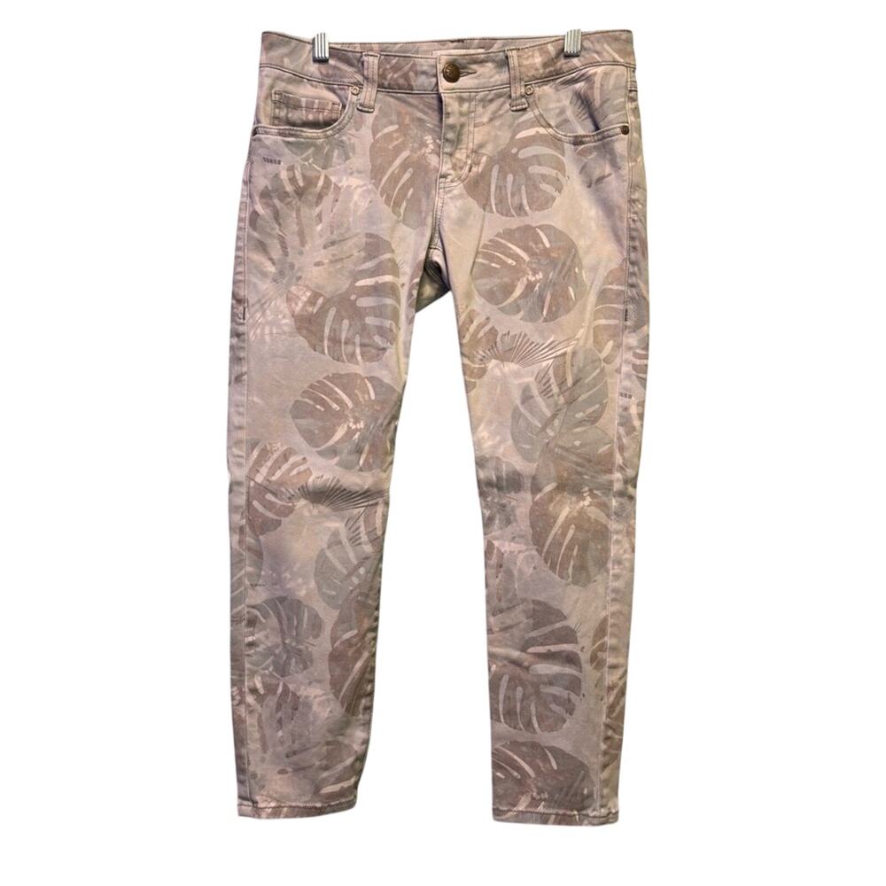 CAbi Palm Leaf Printed Ankle Cropped Jeans Women’s Size 6 Tropical Denim Pants